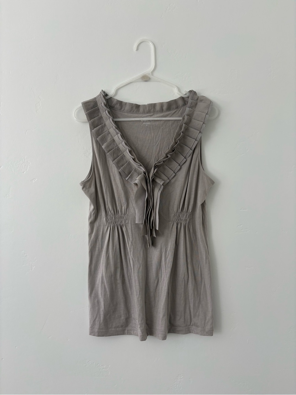 LOFT Light Gray Ruffle V-Neck Sleeveless Tank